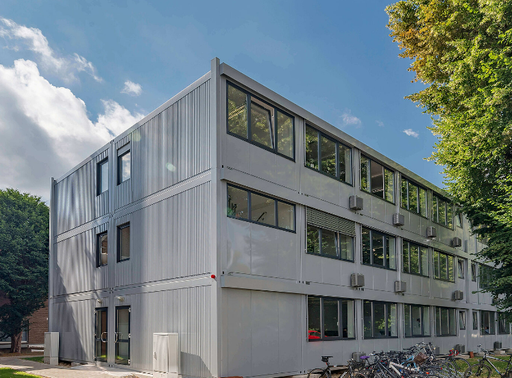 Mehrgeschossiges Bürogebäude